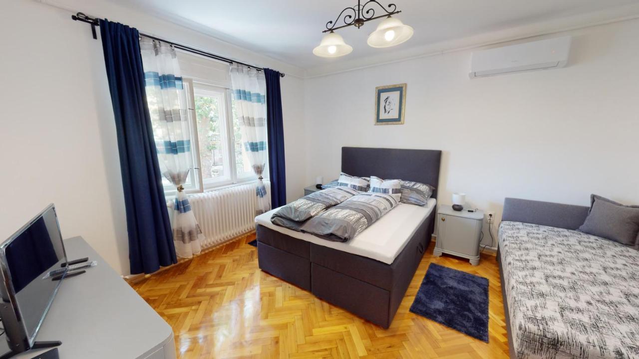 Family Apartman Miskolc Eksteriør billede