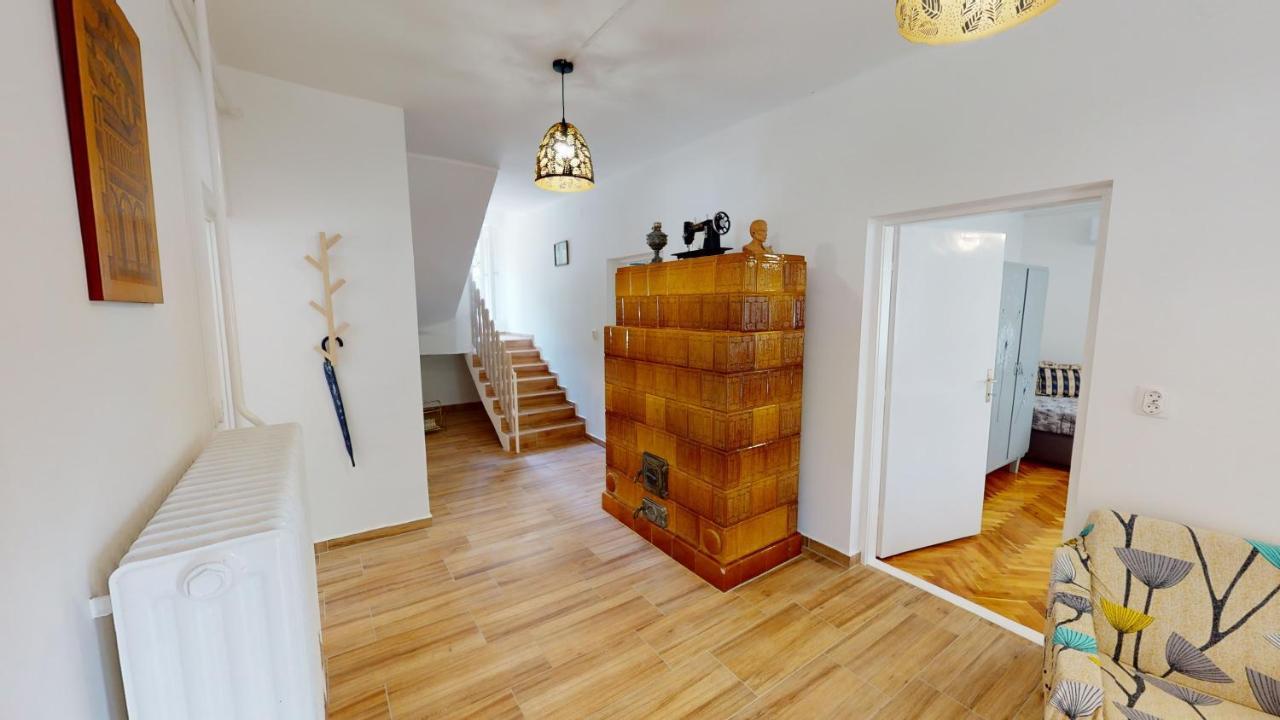 Family Apartman Miskolc Eksteriør billede