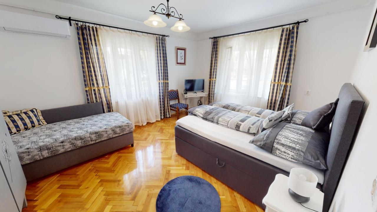 Family Apartman Miskolc Eksteriør billede