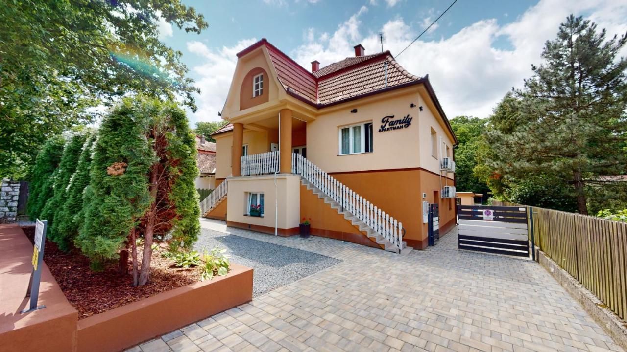 Family Apartman Miskolc Eksteriør billede