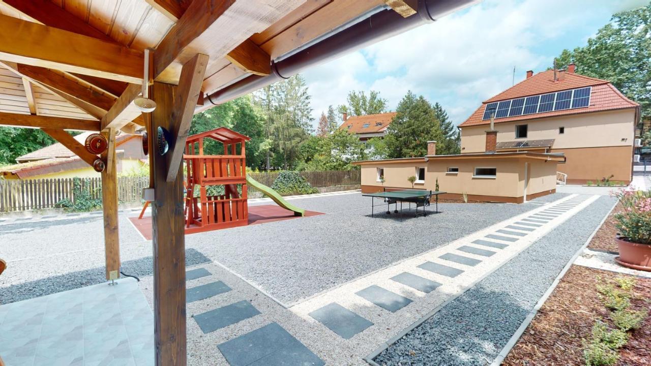 Family Apartman Miskolc Eksteriør billede