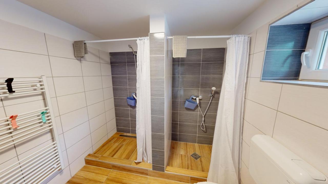 Family Apartman Miskolc Eksteriør billede