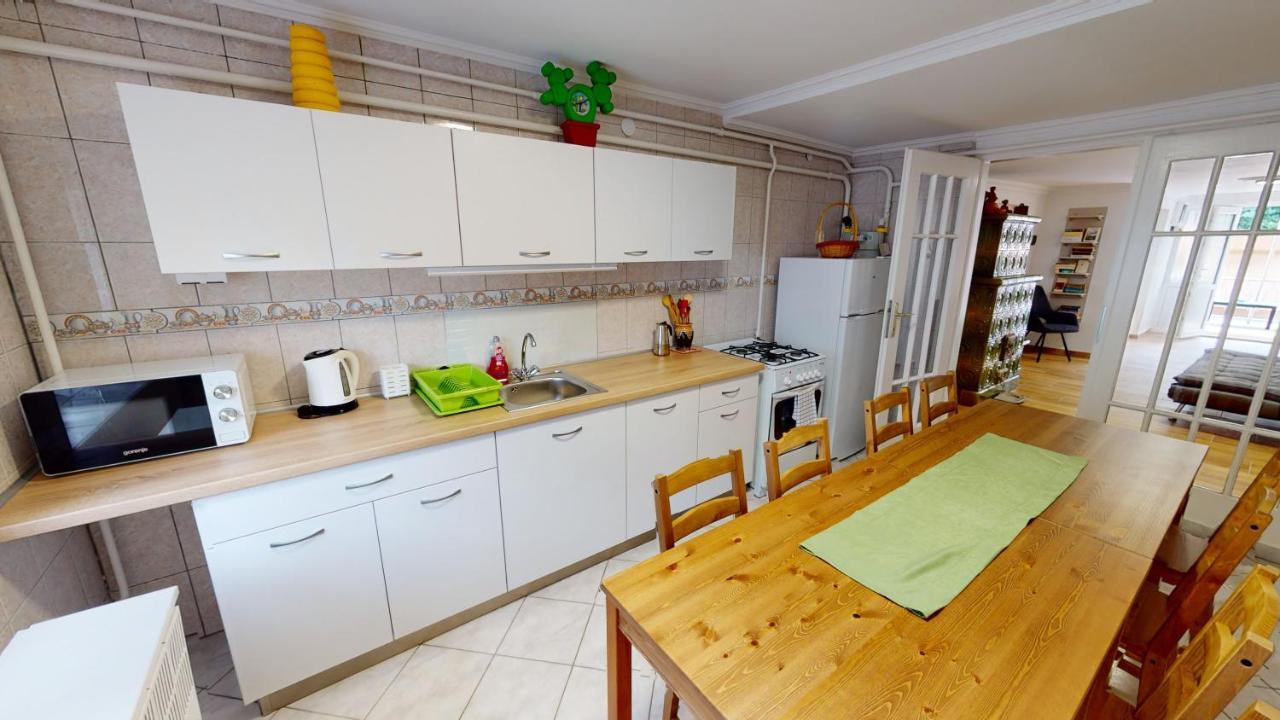 Family Apartman Miskolc Eksteriør billede