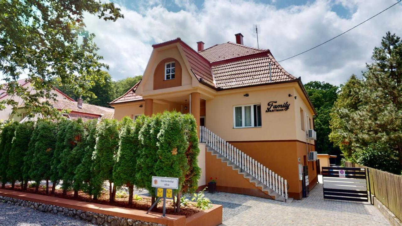 Family Apartman Miskolc Eksteriør billede